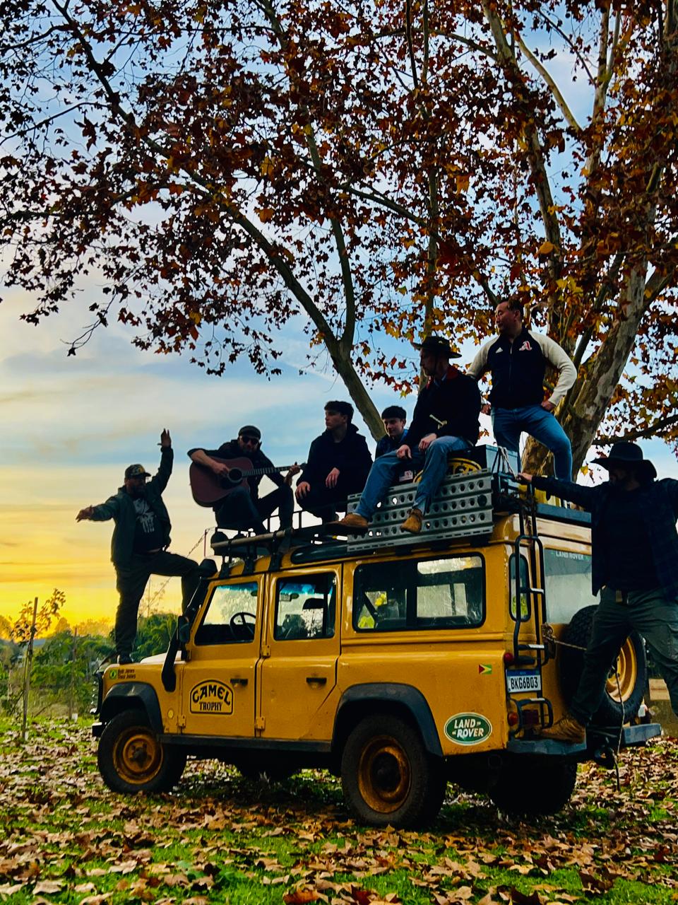 Land Rover Defender 